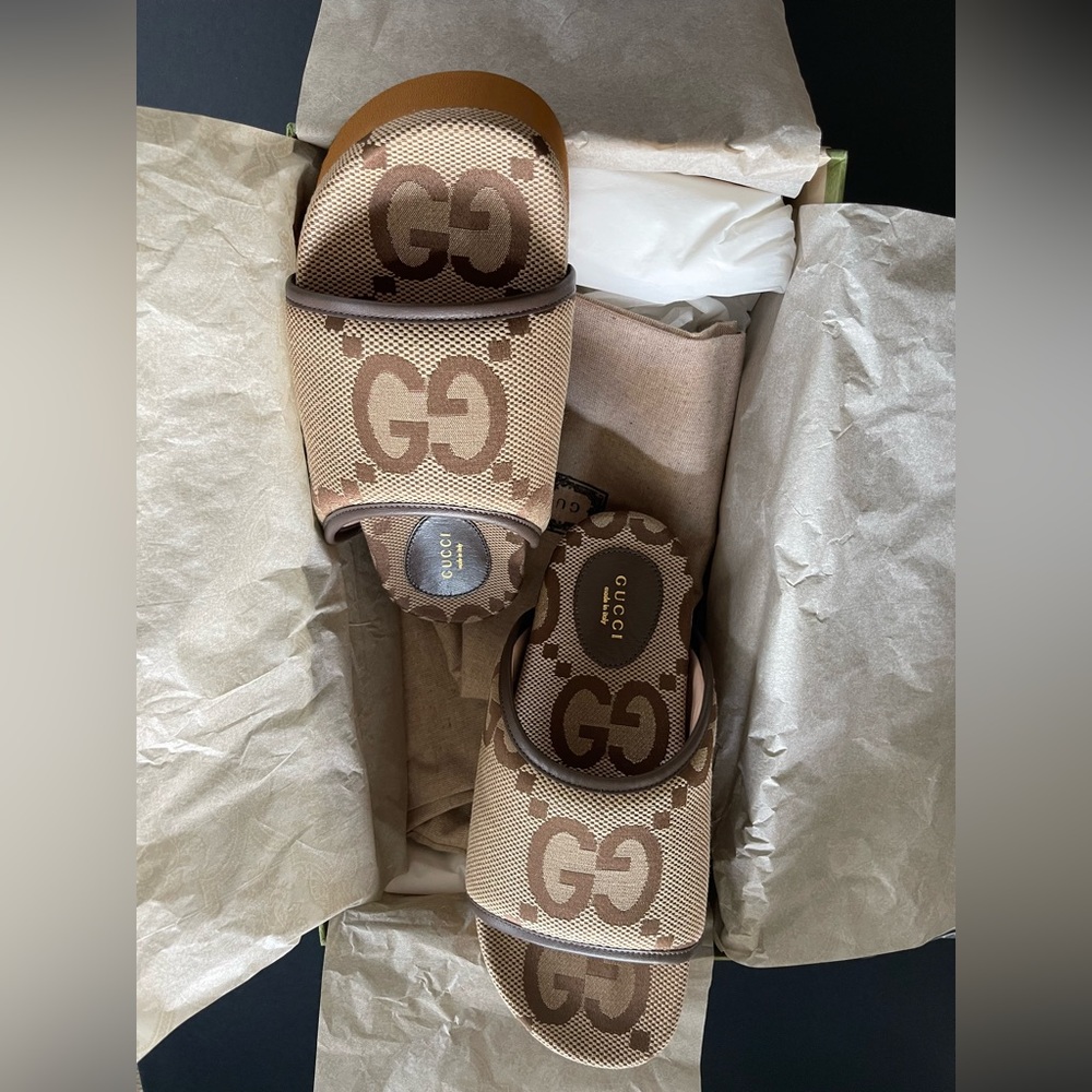New Gucci Jumbo GG Canvas / Nappa Sam Sandals 37/US7 - Picture 6 of 15